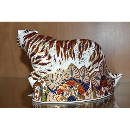 385 - A ROYAL CROWN DERBY 'BENGAL TIGER' PAPERWEIGHT, with gold stopper, red backstamp and date cypher for... 