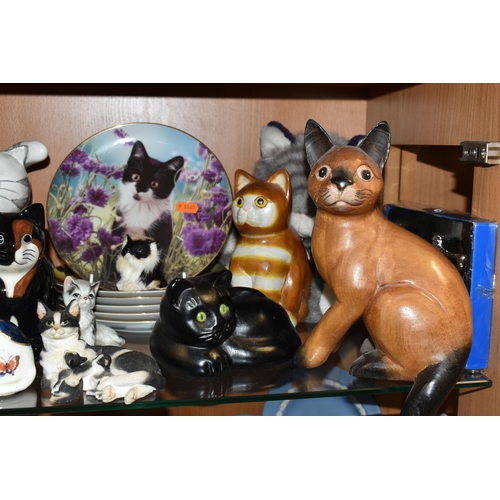 395 - A COLLECTION OF CAT FIGURINES, comprising a Royal Crown Derby Grey Kitten, height 8cm introduced 199... 