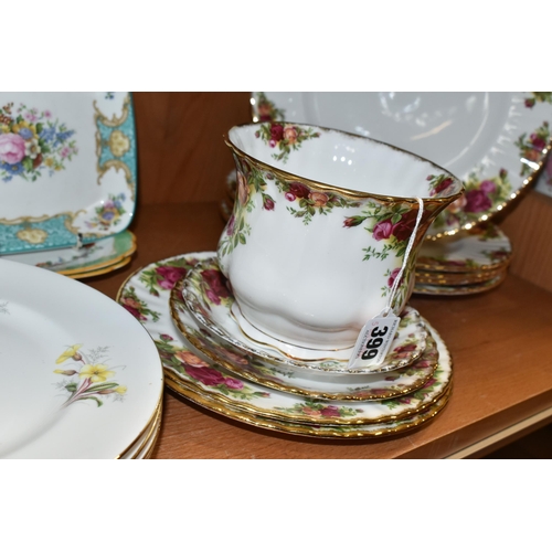 399 - A COLLECTION OF ROYAL ALBERT 'OLD COUNTRY ROSES' PATTERN PLATES AND OTHER PATTERNS, comprising a pla... 