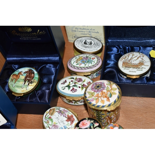 418 - A COLLECTION OF ENAMEL TRINKET BOXES, comprising a limited edition 132/1000 Leslie Creasey commissio... 