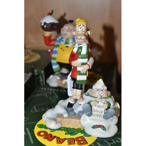 425 - NINE BOXED LIMITED EDITION ROBERT HARROP DESIGNS 'BEANO, DANDY CHRISTMAS' SCULPTURES, comprising a 2... 