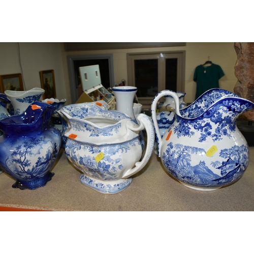 443 - A QUANTITY OF BLUE AND WHITE CERAMICS, comprising a Copeland Spode 'Italian' pattern biscuit jar (mi... 