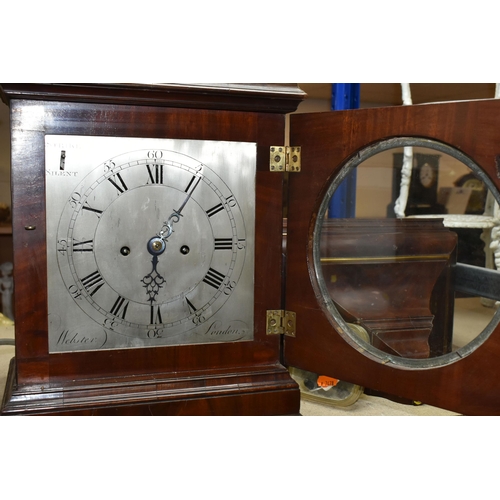 453 - A GEORGE III MAHOGANY AND BRASS MOUNTED BRACKET CLOCK AND BRACKET, the caddy top surmounted by a car... 