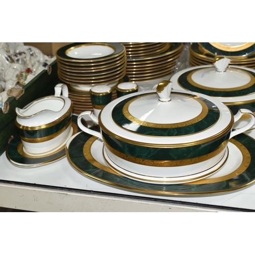 551 - A NORITAKE FITZGERALD 4712 PATTERN DINNER SET, ivory coloured ground with a gold gilt and dark green... 