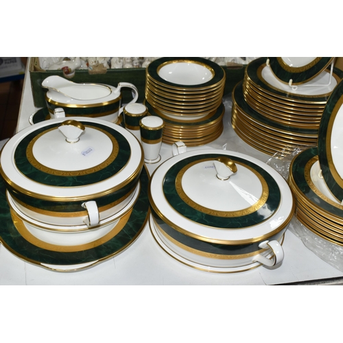 551 - A NORITAKE FITZGERALD 4712 PATTERN DINNER SET, ivory coloured ground with a gold gilt and dark green... 