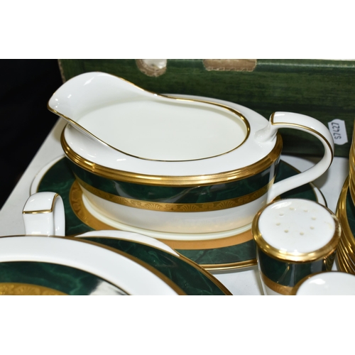 551 - A NORITAKE FITZGERALD 4712 PATTERN DINNER SET, ivory coloured ground with a gold gilt and dark green... 