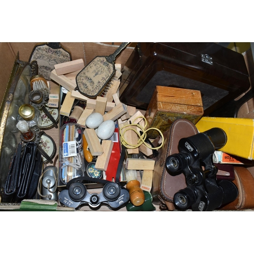 571 - THREE BOXES AND LOOSE METALWARES AND SUNDRY ITEMS, to include a late nineteenth century commemorativ... 