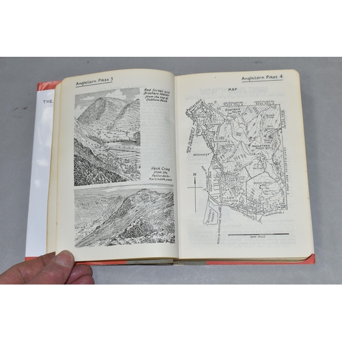 627 - ALFRED WAINWRIGHT BOOK - A PICTORAL GUIDE TO THE LAKELAND FELLS, BOOK TWO, THE FAR EASTERN FELLS, fi... 