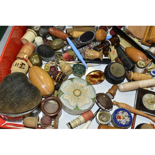 630 - A BOX OF ANTIQUE AND VINTAGE SEWING ACCESSORIES,  to include pin cushions, needle cases, cotton reel... 