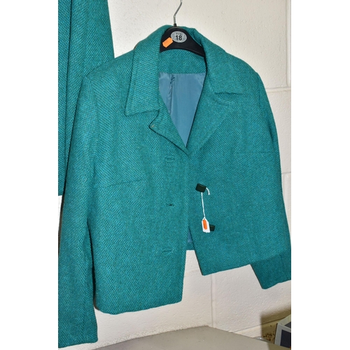 635 - A LADIES VINTAGE HAND TAILORED GREEN SUIT, comprising of a dress and  a jacket, approximate size 12,... 