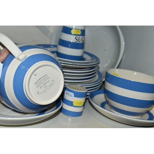 669 - A COLLECTION OF T.G.GREEN POTTERY TRADITIONAL CORNISHWARE, comprising  a pair of extra-large modern ... 