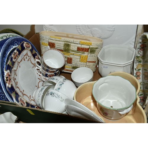 676 - FIVE BOXES AND LOOSE CERAMICS AND SUNDRY ITEMS ETC, to include Royal Worcester, Wedgwood and Queen A... 