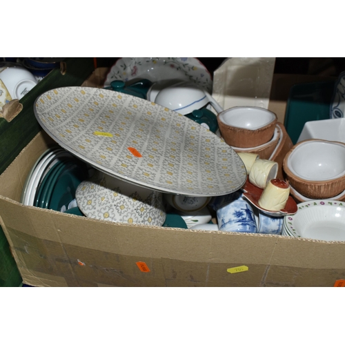 705 - THREE BOXES AND LOOSE CERAMIC TEA AND DINNER WARES, to include eighteen pieces of Denby Greenwheat d... 