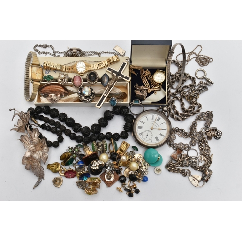 133 - A BAG OF ASSORTED SILVER, COSTUME JEWELLERY AND WRISTWATCHES, to include a silver charm bracelet fit... 