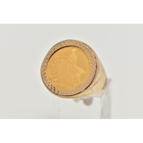 58 - A GENTS HALF SOVEREIGN RING, Elizabeth II 2019 sovereign depicting Una and the Lion, textured mount,... 