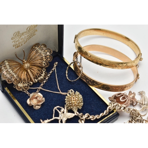 162 - AN ASSORTMENT OF JEWELLERY, to include a rolled gold suffragette style foliage design pendant, a rol... 