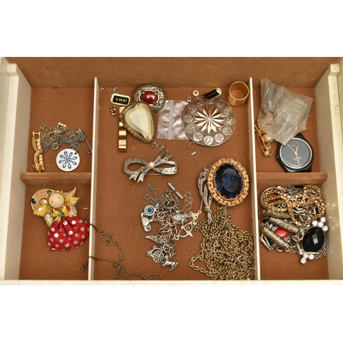 189 - A JEWELLERY BOX WITH CONTENTS AND A WOODEN TRAY OF EARRINGS, the cream jewellery box containing asso... 