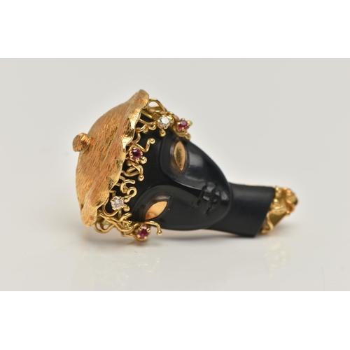 19 - AN 18CT GOLD BLACKAMOOR STYLE BROOCH, depicting a front profile of a lady, set with three small circ... 