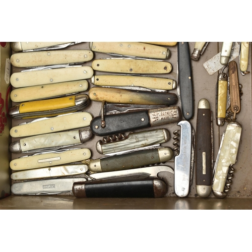 198 - A TRAY OF ASSORTED POCKET KNIVES AND TOOLS, to include nine small pocket knives, thirty-six mid-size... 