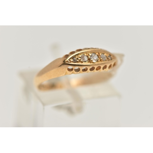 21 - AN EARLY 20TH CENTURY, 18CT GOLD DIAMOND BOAT RING, set with a principal single cut diamond flanked ... 