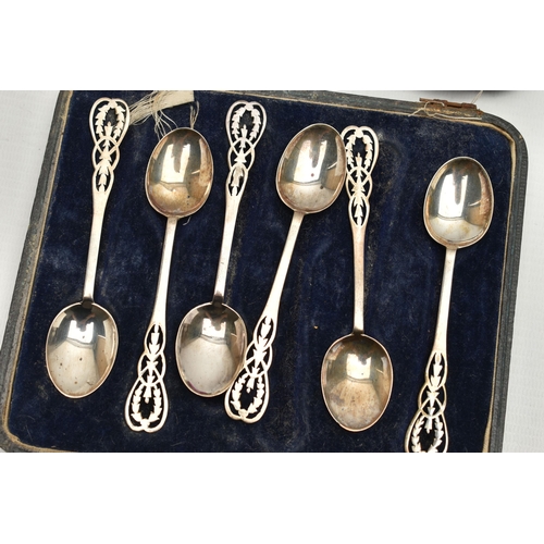 228 - A GEORGE V CASED SET OF TEASPOONS AND VICTORIA I CASED CHRISTENING SET, a set of six tea spoons deta... 