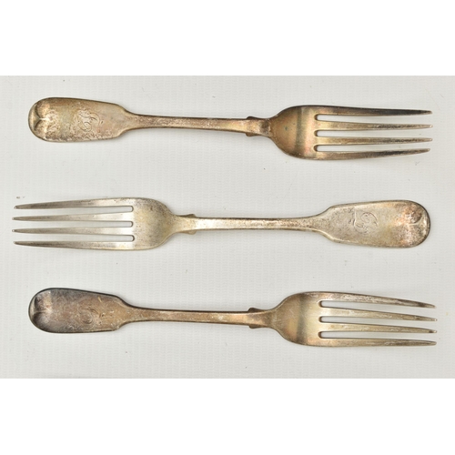 253 - FOUR SILVER TABLESPOONS AND FOUR SILVER FORKS, fiddle pattern, with engraved initial 'D' to each ter... 