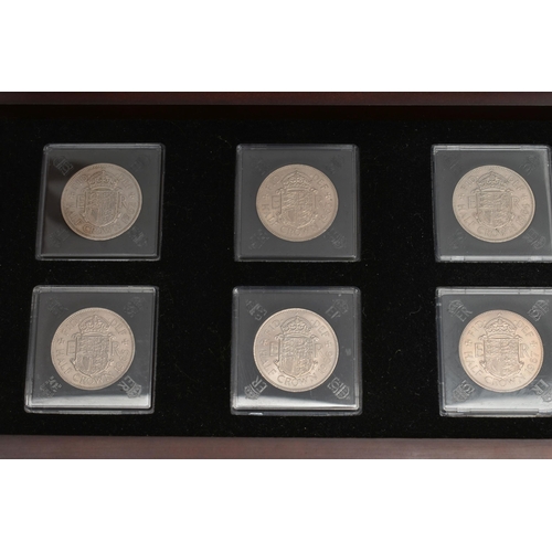 281 - A GLAZED DISPLAY OF EDWARD VII COINS, to include Halfcrown to Farthing circulated coinage with three... 