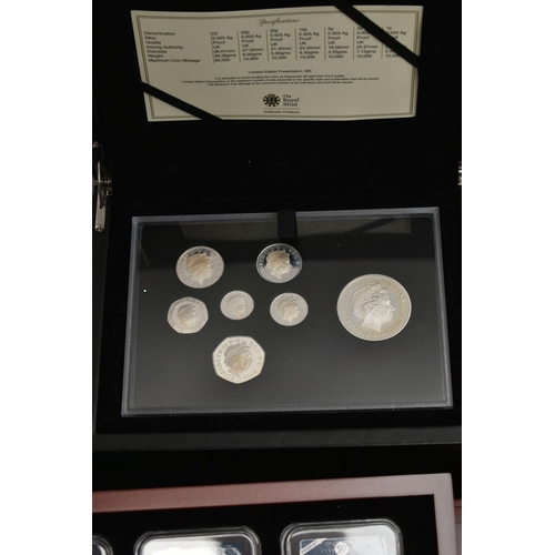 281 - A GLAZED DISPLAY OF EDWARD VII COINS, to include Halfcrown to Farthing circulated coinage with three... 