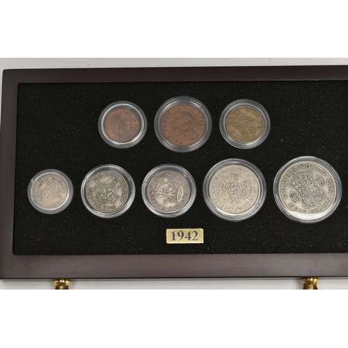 281 - A GLAZED DISPLAY OF EDWARD VII COINS, to include Halfcrown to Farthing circulated coinage with three... 