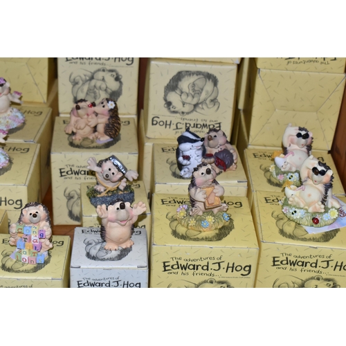 372 - A LARGE QUANTITY OF BOXED EDWARD.J.HOG FIGURES TOGETHER WITH COUNTRY ARTISTS FIGURES, comprising eig... 