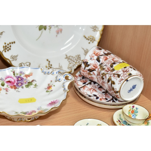 417 - A GROUP OF ROYAL CROWN DERBY TABLE AND TRINKET WARE, comprising two gilt 'Vine' pattern border tea p... 