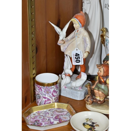 450 - A GROUP OF CERAMIC ORNAMENTS, comprising a Llado 4824  'Golfer' figure (missing golf club), a boxed ... 