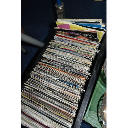 462 - TWO BOXES OF VINYL SINGLES, approximately two hundred and fifty to three hundred records, artists to... 