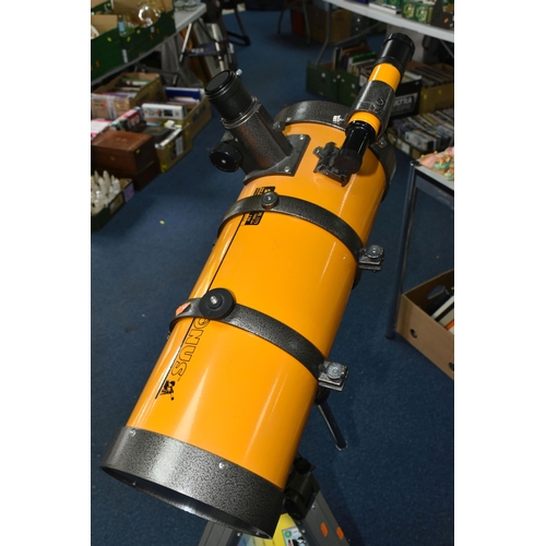 522 - A KONUS MODEL 1775 KONUSUPER150 TELESCOPE D=150mm FL=1000mm f 6.6 with Super Polar tripod, manual an... 