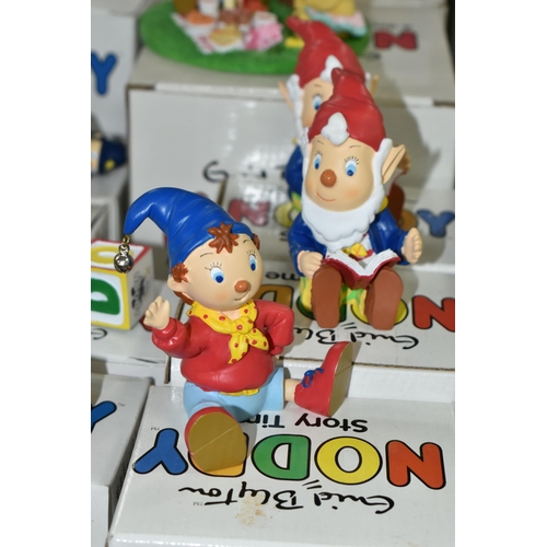 554 - A QUANTITY OF BOXED ENID BLYTON 'NODDY' COLLECTABLES, to include a Noddy Cookie jar (chip to rim), l... 