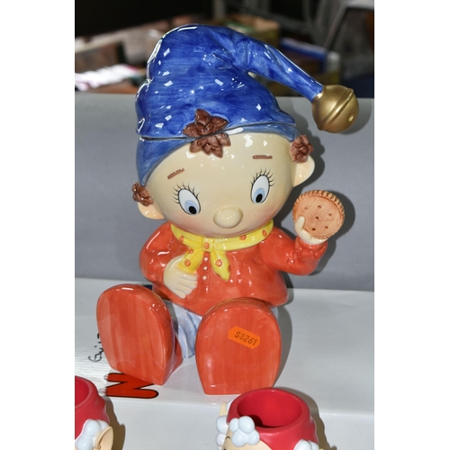 554 - A QUANTITY OF BOXED ENID BLYTON 'NODDY' COLLECTABLES, to include a Noddy Cookie jar (chip to rim), l... 