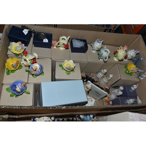 555 - FIVE BOXES AND LOOSE FIGURES AND ORNAMENTS, many with boxes, to include a quantity of Hallmark Colle... 