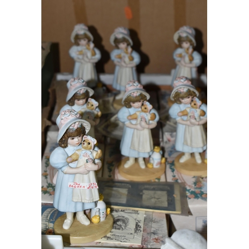 555 - FIVE BOXES AND LOOSE FIGURES AND ORNAMENTS, many with boxes, to include a quantity of Hallmark Colle... 