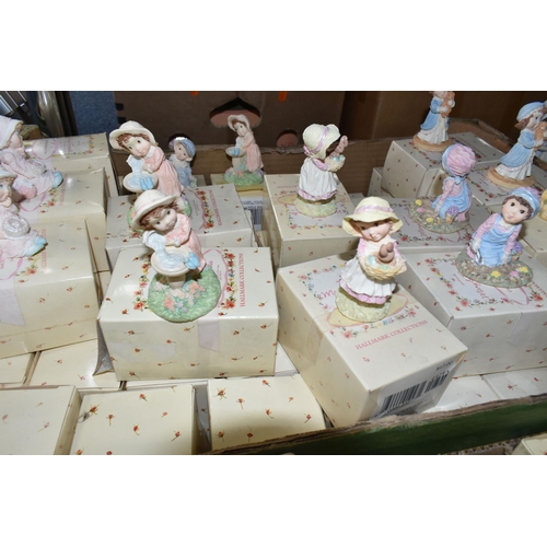 555 - FIVE BOXES AND LOOSE FIGURES AND ORNAMENTS, many with boxes, to include a quantity of Hallmark Colle... 