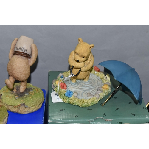 579 - WINNIE THE POOH ORNAMENTS ETC, TO INCLUDE TWENTY-TWO ARDEN SCULPTURES 'WINNIE THE POOH' ORNAMENTS, t... 