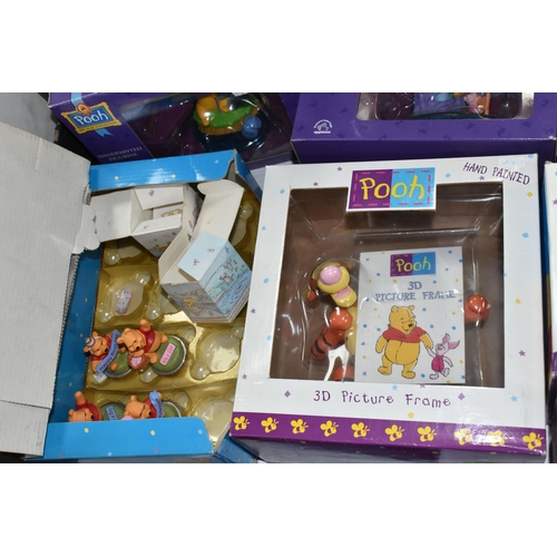 579 - WINNIE THE POOH ORNAMENTS ETC, TO INCLUDE TWENTY-TWO ARDEN SCULPTURES 'WINNIE THE POOH' ORNAMENTS, t... 