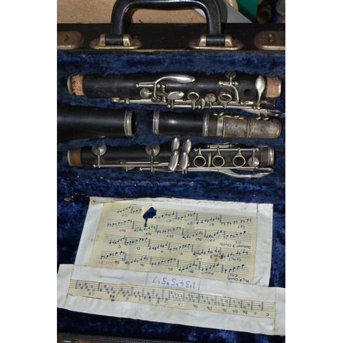 608 - TWO CASED WOODWIND INSTRUMENTS: AN OBOE BY F. LORÉE OF PARIS, AND A CLARINET, the oboe stamped 'F. L... 