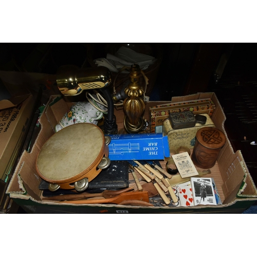 614 - TWO BOXES AND LOOSE METAL WARES AND SUNDRY ITEMS, to include assorted metal, japanned and other tray... 