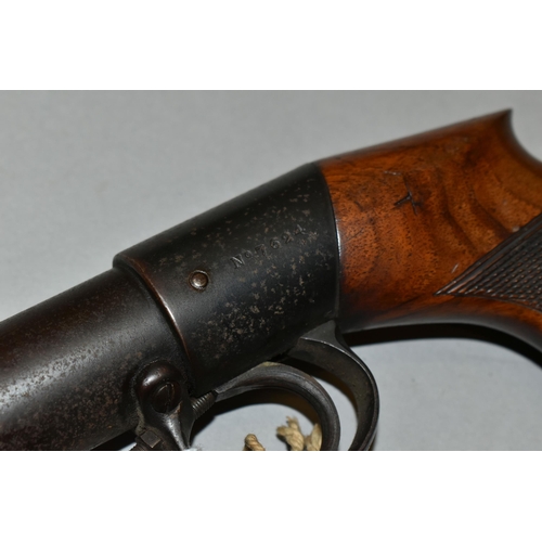 636 - A .177 B.S.A. 1ST MODEL AIR RIFLE, serial number 7624, this is identical in terms of design to the f... 