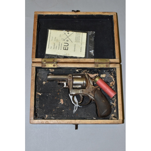 638 - A DEACTIVATED .450'' BELGIAN MADE 'BULL DOG' DESIGN REVOLVER WITH A  2½'' NICKEL PLATED FINISH, bear... 