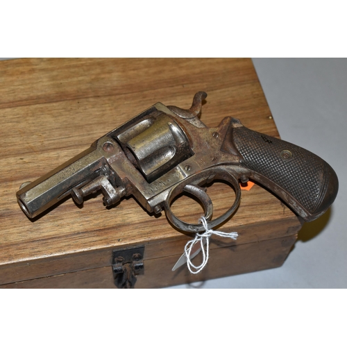 638 - A DEACTIVATED .450'' BELGIAN MADE 'BULL DOG' DESIGN REVOLVER WITH A  2½'' NICKEL PLATED FINISH, bear... 