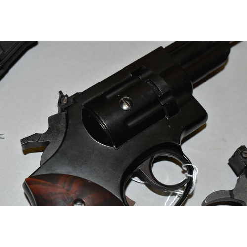 640 - A .22'' CROSMAN CO2 MODEL 38T REVOLVER, serial number 162800, not  tested, together with a .177'' Da... 