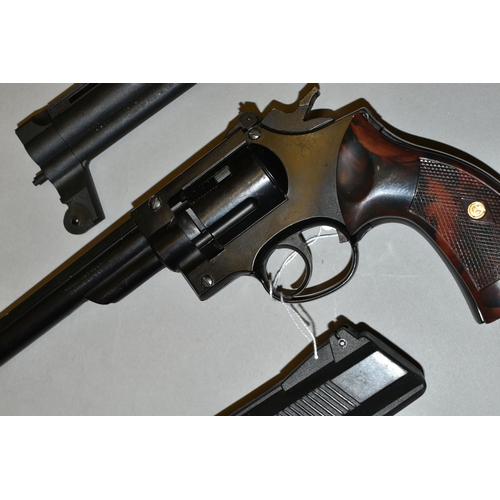 640 - A .22'' CROSMAN CO2 MODEL 38T REVOLVER, serial number 162800, not  tested, together with a .177'' Da... 