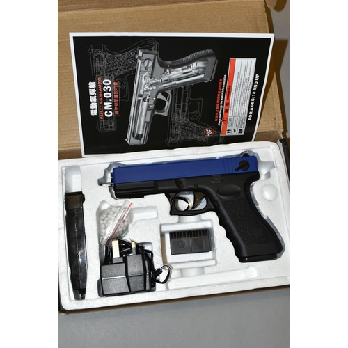 651 - A BOXED .177'' CO2 CROSMAN MODEL 44 PEACEMAKER, bearing no serial number, a boxed semi-automatic pis... 