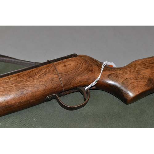 669 - A .22 '' MK 3 WEBLEY & SCOTT LEVER ACTION SPRING OPERATED AIR RIFLE, serial number A1478, it is in w... 